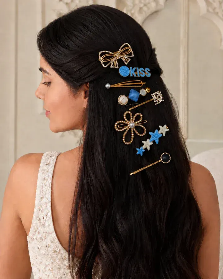 Pearl Blossom - White Pearl and Golden Hair Clip for Trendsetting Women