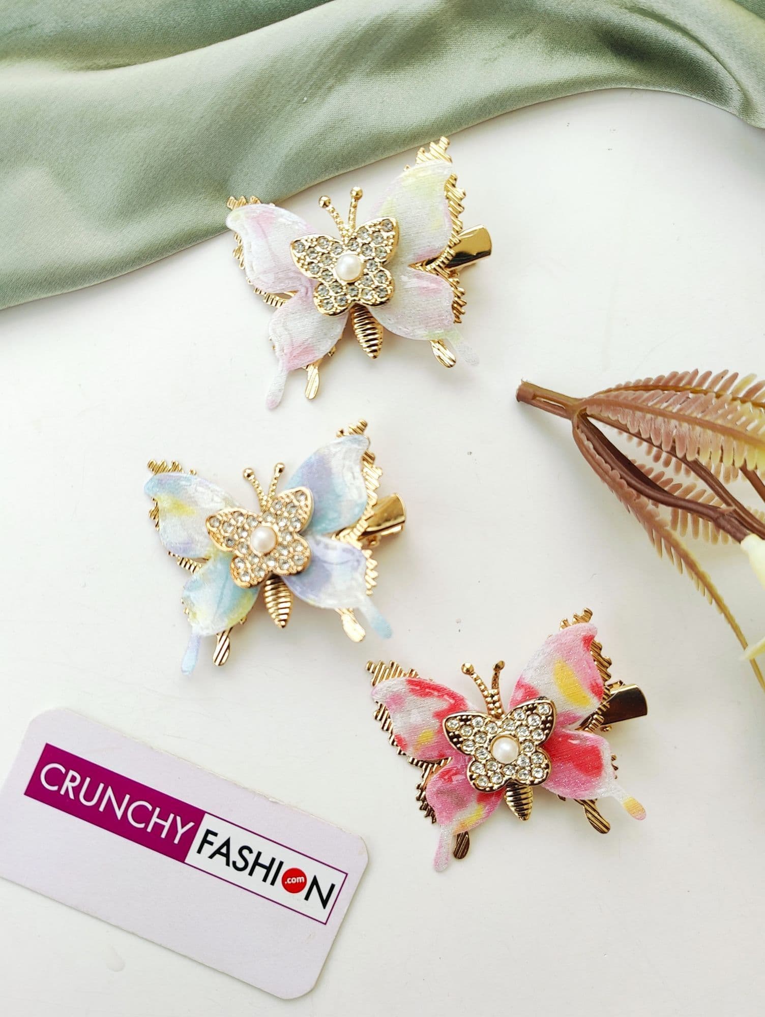 Elegant Bridal Hair Clips for Haldi, Mehndi, Wedding – Charming Hair Adornments for Brides