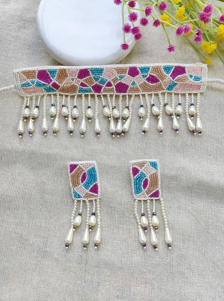 Beaded Bliss: Multicolor Choker Necklace Set for Fashion Forward Girls