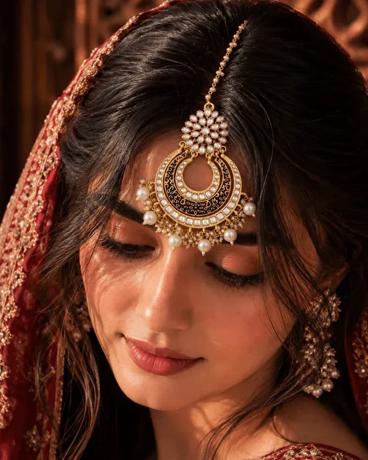 Elegant Floral Maang Tikka Headpiece for Weddings, New Gold Tikka Jewelry Collection