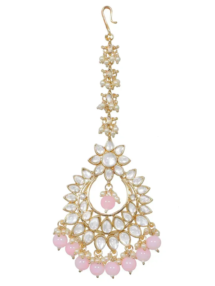 Graceful Headpiece: Maang Tikka Hair Jewellery to Beautify Elegantly