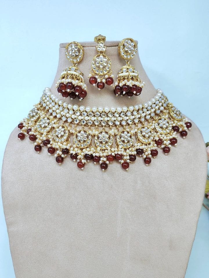 Bridal Lehenga with Traditional Kundan Jewellery Set, Saree Inspired Accents for Weddings